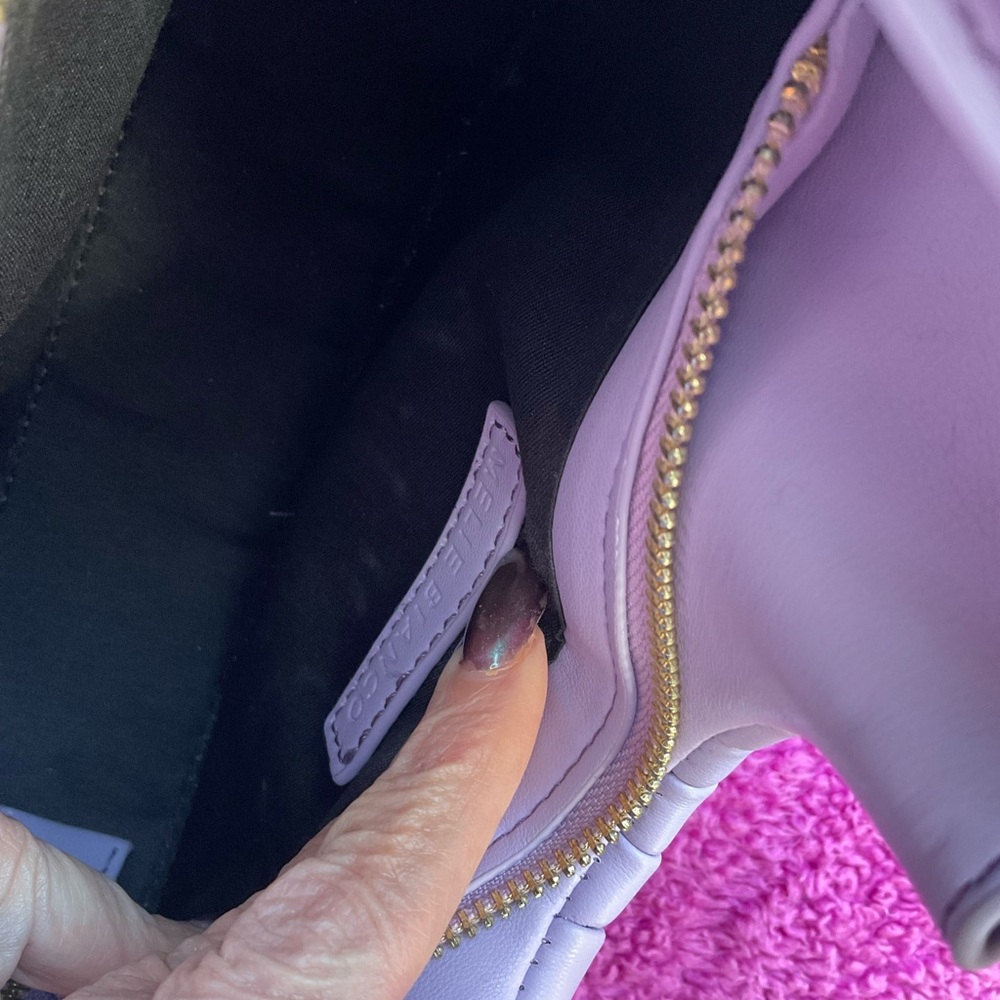 Elegant Lavender Handbag - Picture 2 of 7
